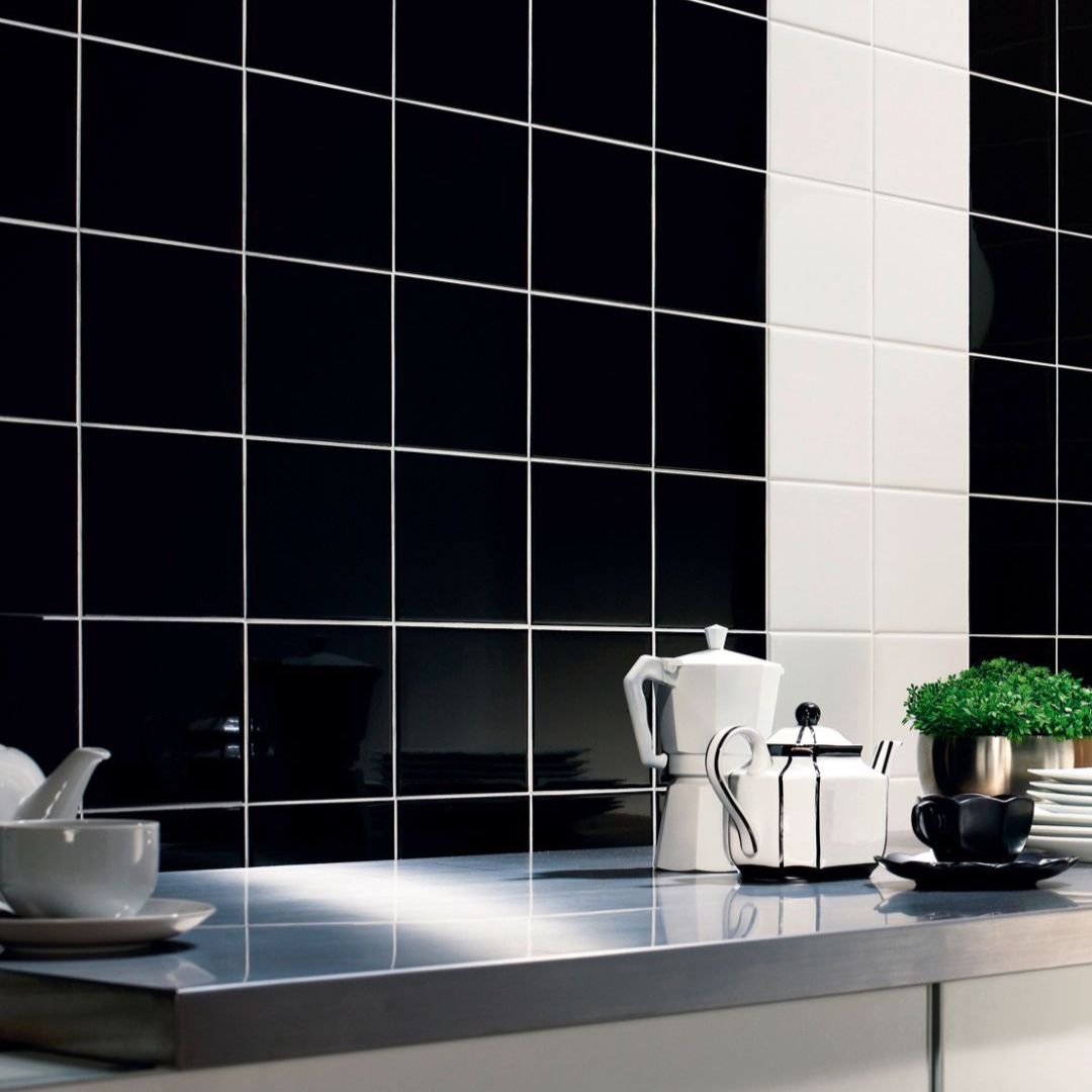 Carrelage Mural Lisse 15x15 | Noir 150 Brillant