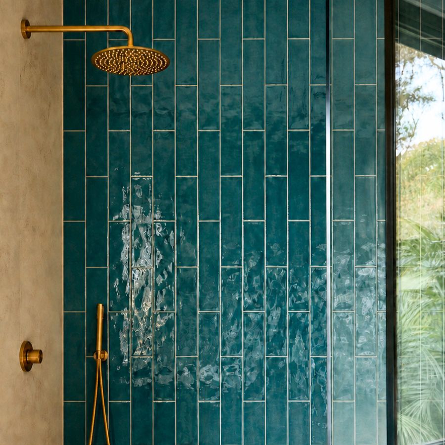Emotion Wall Tile M10x30 | Green 800 Glossy