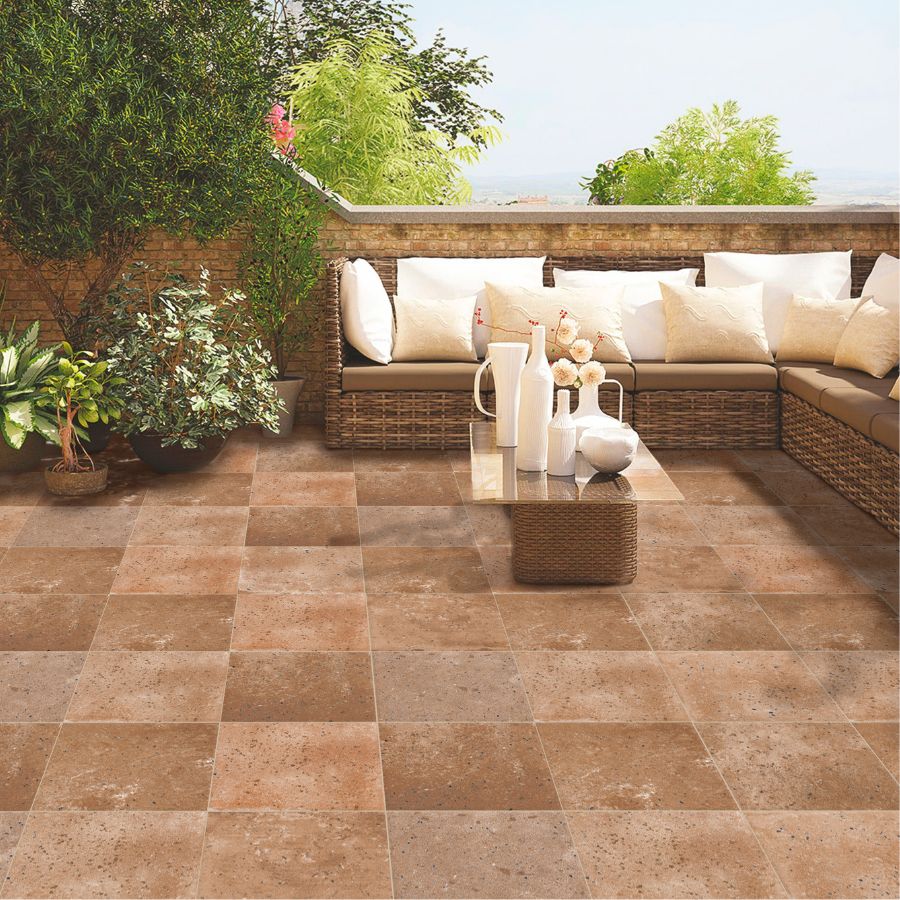 Tabuaço Floor Tile 33,5x33,5 | Brown Matt